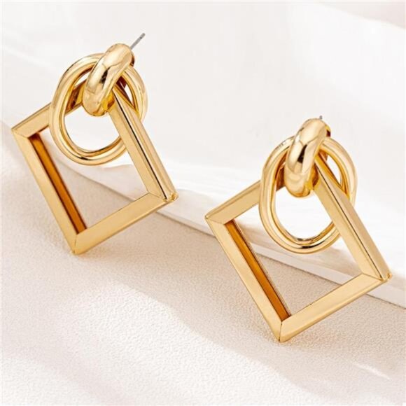18K Gold-Plated Geometric Square Hoop Earrings - Picture 4 of 5
